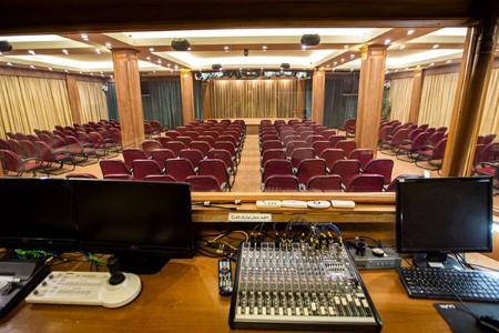 اجاره سالن سمینار 200 نفره طالقانی