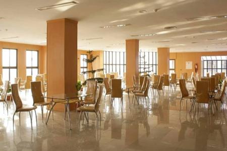 سالن پذیرایی مجاور سالن همایش