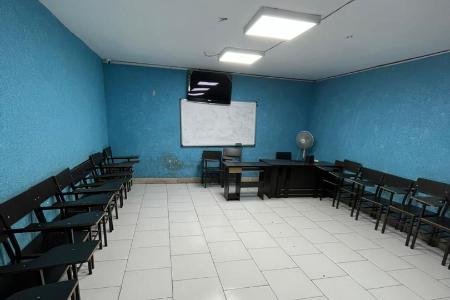 اجاره فضای خوب در ولیعصر