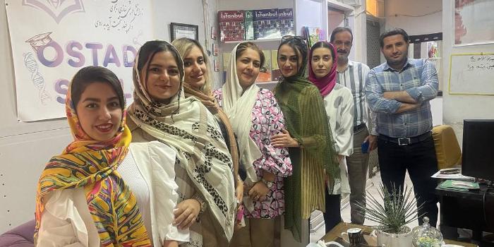 کلاس های مکالمه و گرامر با کتاب هتیت برای تمام سطح ها