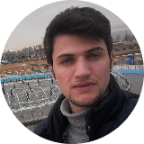 احسان عاشوری